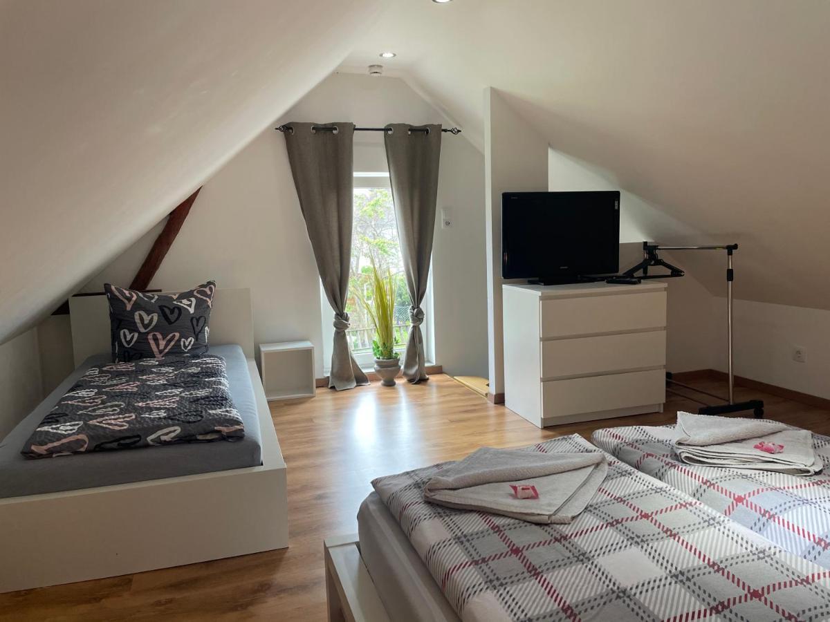 Kleine Gemuetliche Einliegerwohnung Mit Garten Und Pool Nordstemmen Zewnętrze zdjęcie