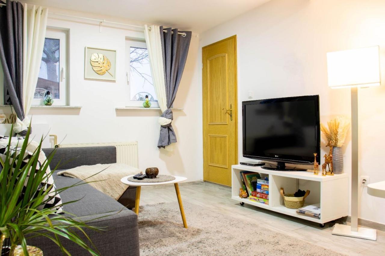 Kleine Gemuetliche Einliegerwohnung Mit Garten Und Pool Nordstemmen Zewnętrze zdjęcie